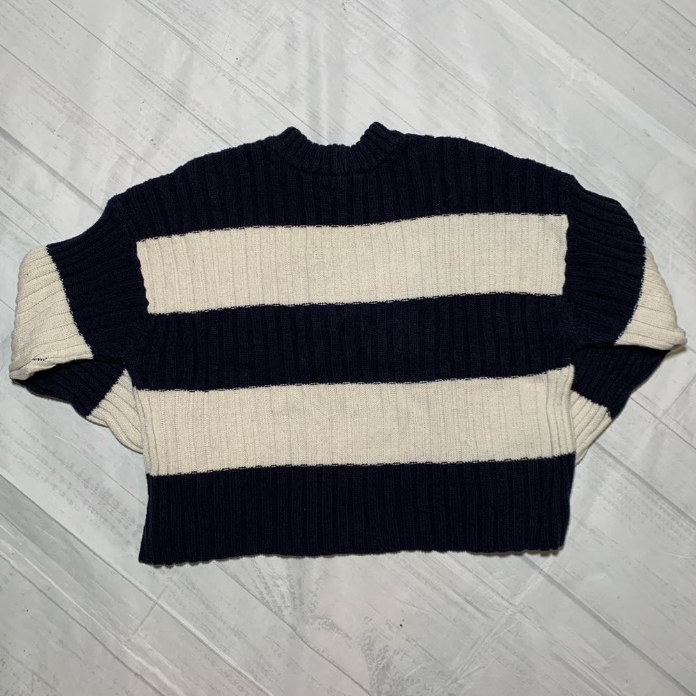 American Eagle Navy blue/cream crop sweater. Size S. - Picture 2 of 7